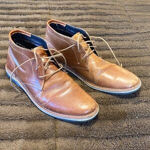 Steve Madden Brown Leather Chukka Boots